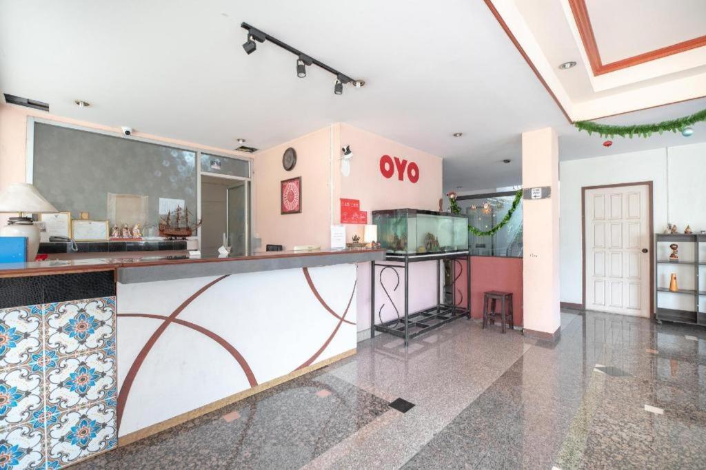 Oyo 519 B名机场酒店|员工已接种疫苗 曼谷 外观 照片